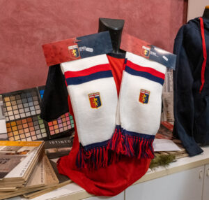 FOTO di Sciarpe Bianche Ufficiali Genoa CFC